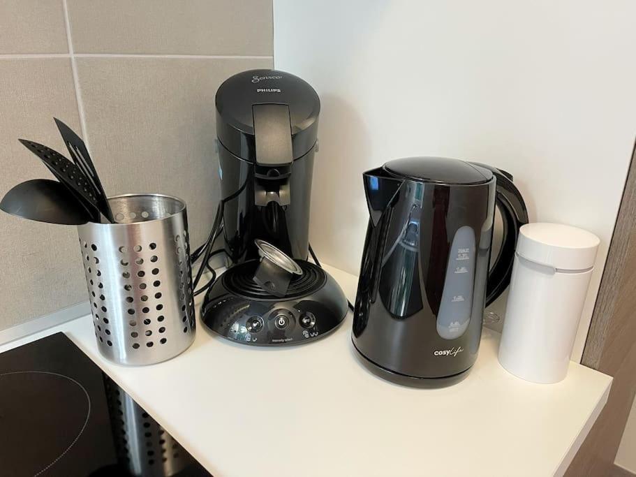 Rm-0 - Appartement F2 Au Rdc A Mulhouse Pour 1-2 Pers Kültér fotó