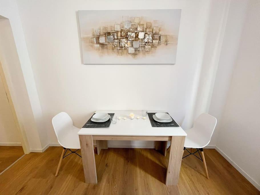 Rm-0 - Appartement F2 Au Rdc A Mulhouse Pour 1-2 Pers Kültér fotó